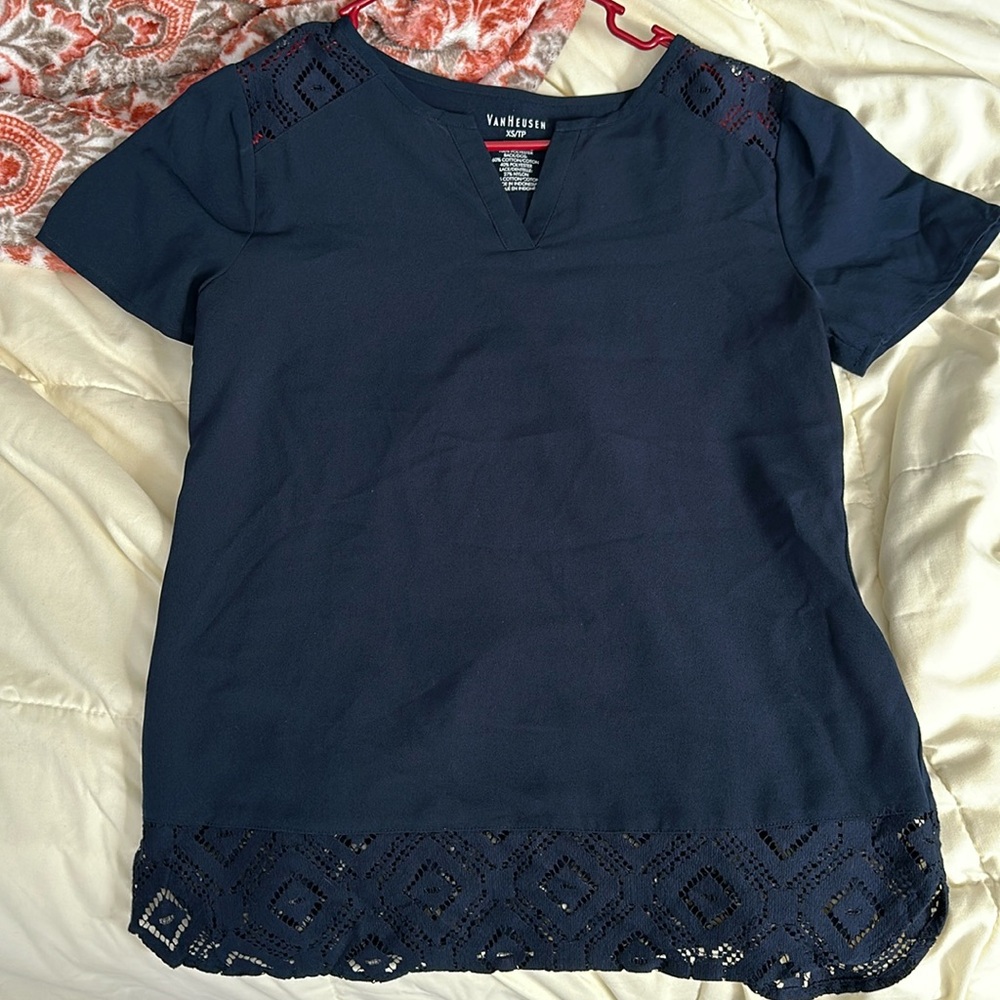 Van Heusen top